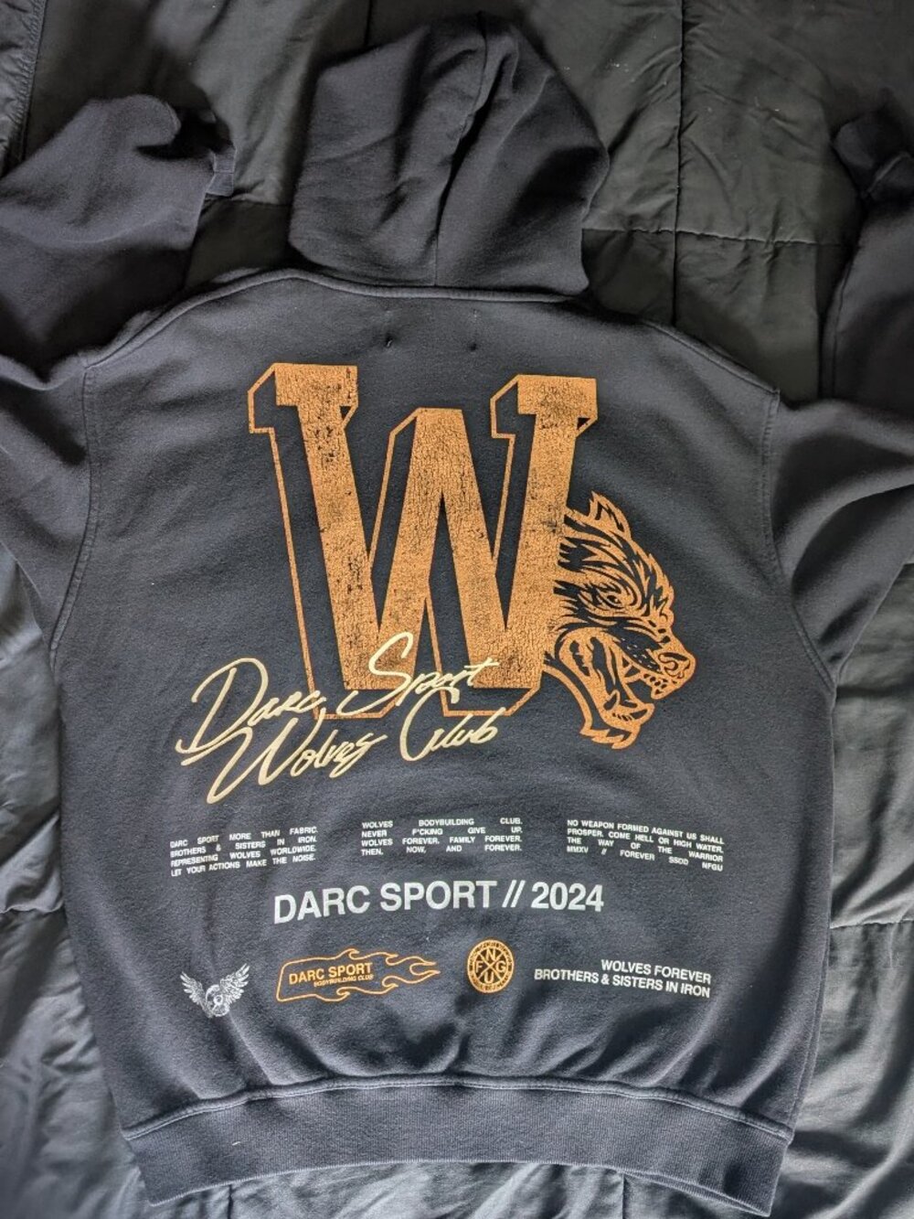 Darc Sport Hoodie – Excellent Condition (Size Large)
